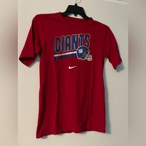 Nike New York Giants Boy’s XL Giants Helmet Logo Tee